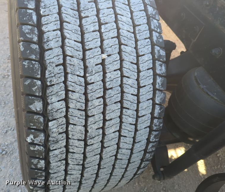 image for item OD9116 2019 Kenworth T680  semi truck