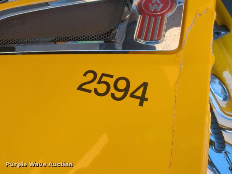 image for item OD9116 2019 Kenworth T680  semi truck