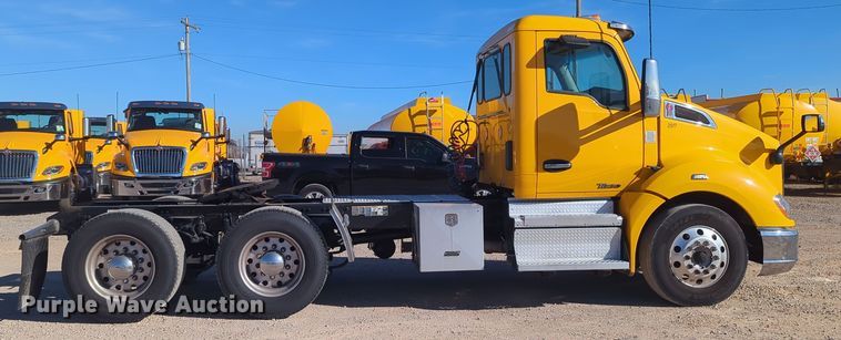 image for item OD9117 2019 Kenworth T680 semi truck