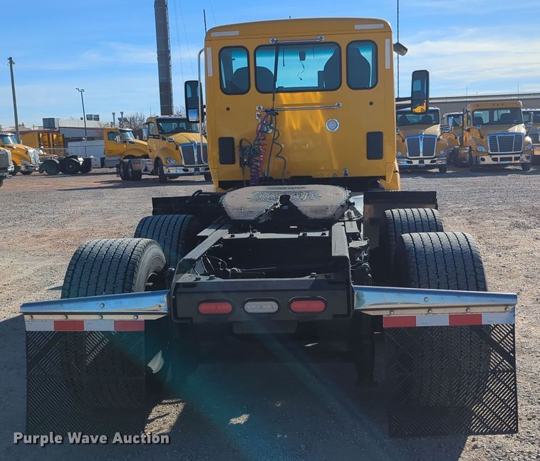 image for item OD9117 2019 Kenworth T680 semi truck