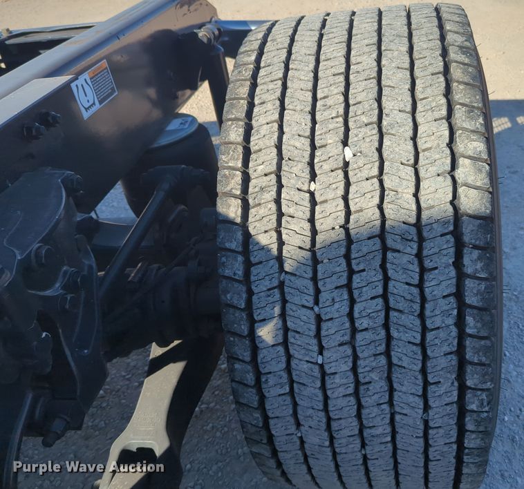 image for item OD9117 2019 Kenworth T680 semi truck