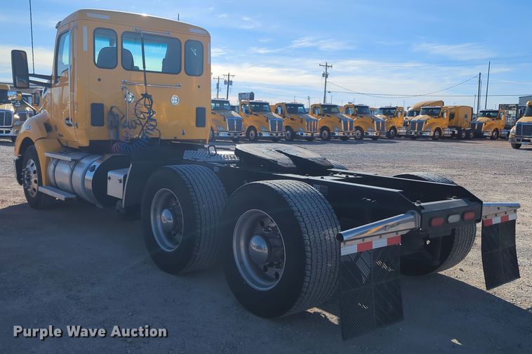 image for item OD9118 2019 Kenworth T680  semi truck