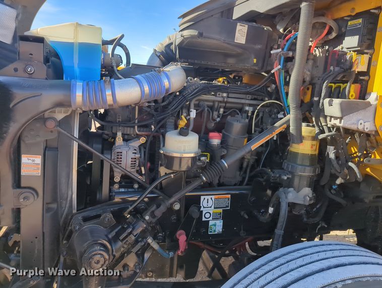 image for item OD9118 2019 Kenworth T680  semi truck