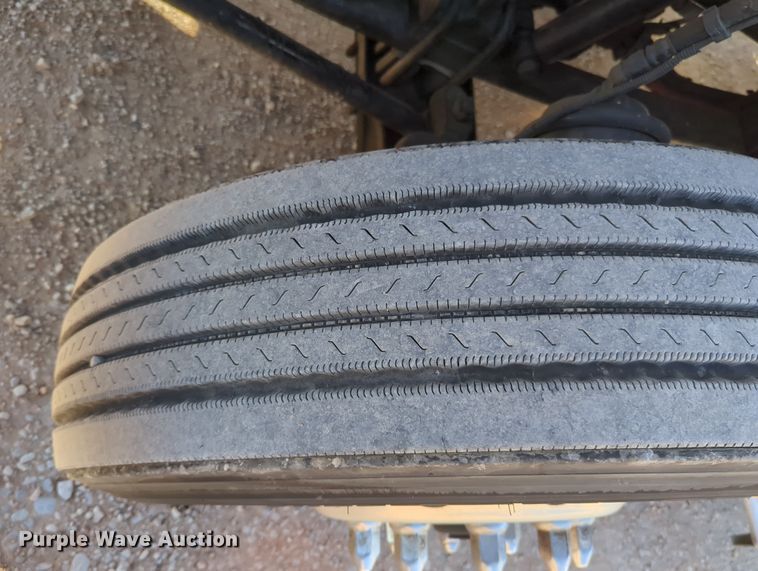 image for item OD9118 2019 Kenworth T680  semi truck