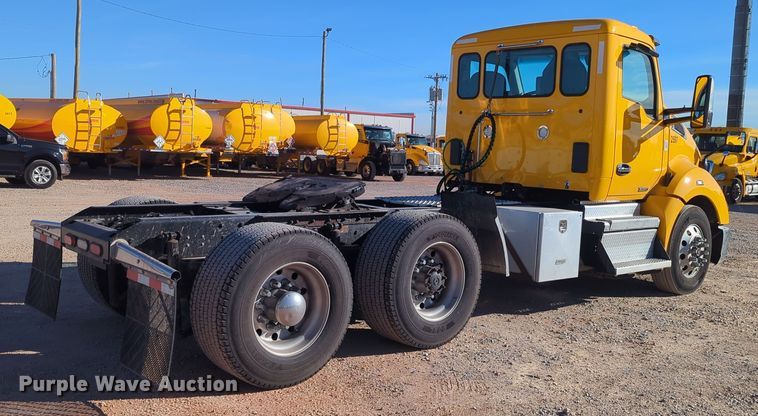 image for item OD9119 2019 Kenworth T680 semi truck