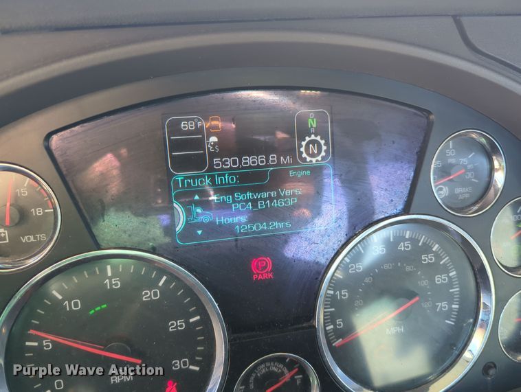 image for item OD9119 2019 Kenworth T680 semi truck