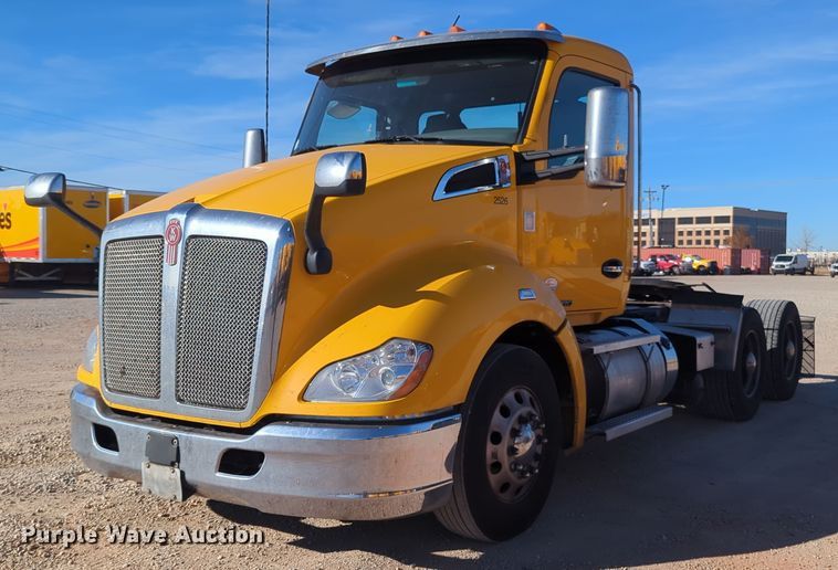 image for item OD9120 2019 Kenworth T680  semi truck