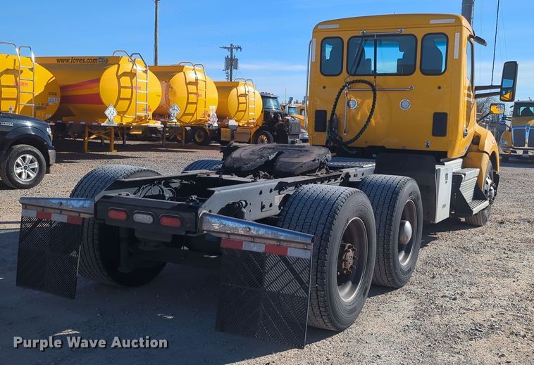 image for item OD9120 2019 Kenworth T680  semi truck