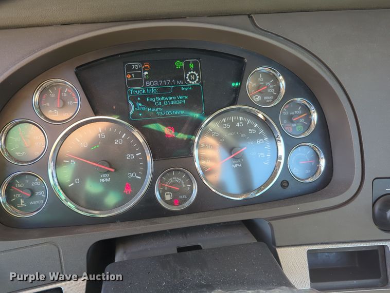 image for item OD9120 2019 Kenworth T680  semi truck