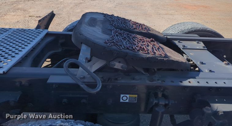 image for item OD9121 2020 Kenworth T680  semi truck