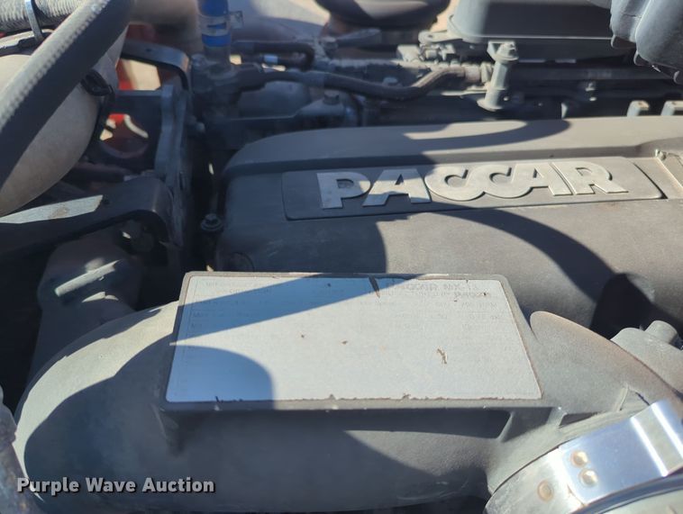 image for item OD9121 2020 Kenworth T680  semi truck