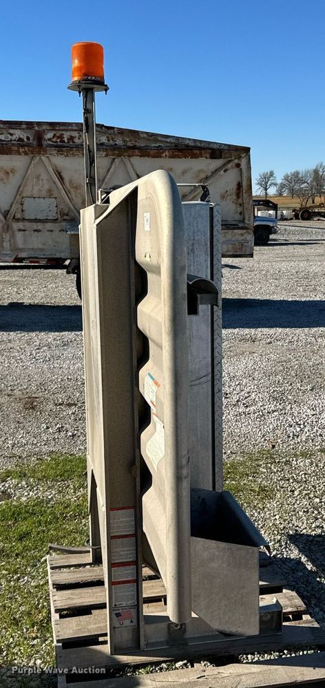 image for item OD9851 Merritt 320375C-0009  headache rack