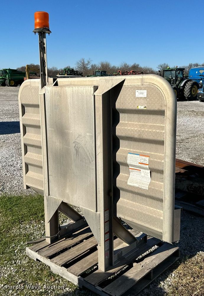 image for item OD9851 Merritt 320375C-0009  headache rack