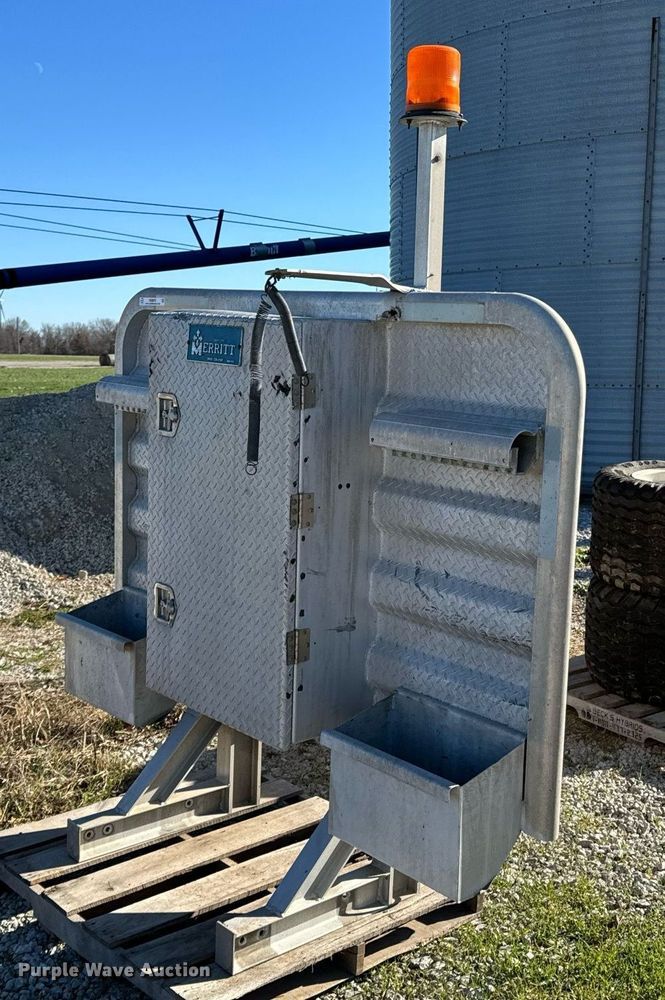 image for item OD9851 Merritt 320375C-0009  headache rack