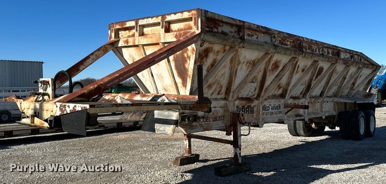 image for item OD9856 1988 Red River Trailers LB237  live bottom trailer