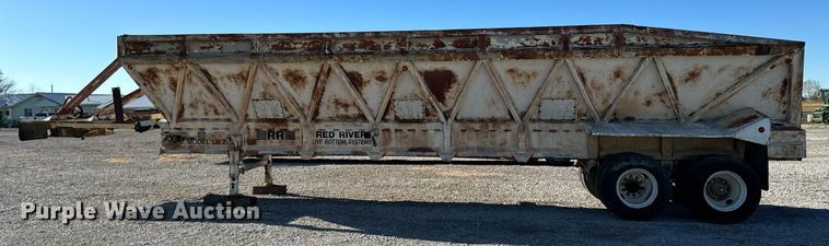 image for item OD9856 1988 Red River Trailers LB237  live bottom trailer
