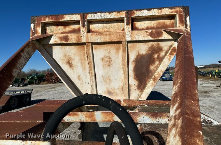 image for item OD9856 1988 Red River Trailers LB237  live bottom trailer