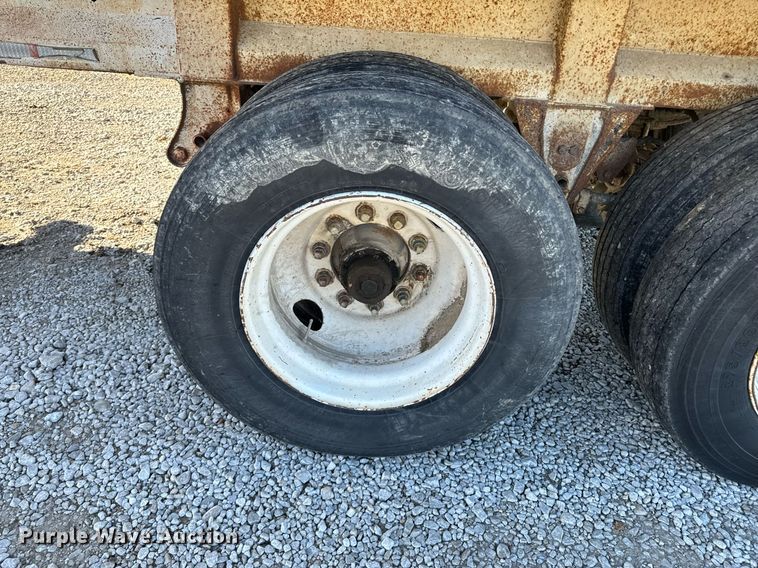 image for item OD9856 1988 Red River Trailers LB237  live bottom trailer