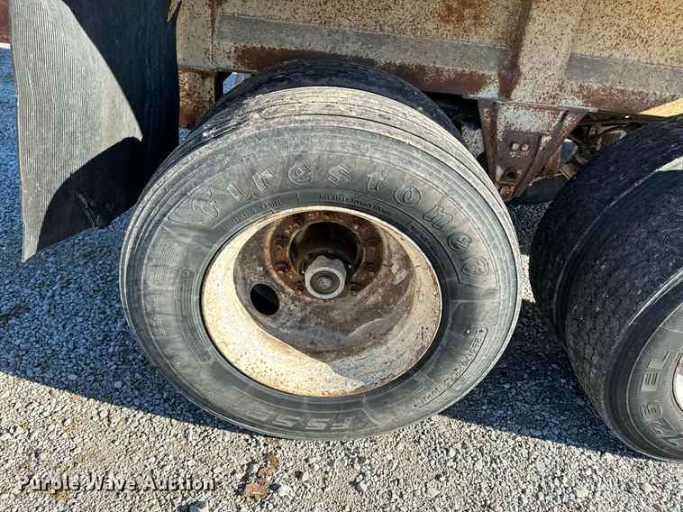 image for item OD9856 1988 Red River Trailers LB237  live bottom trailer