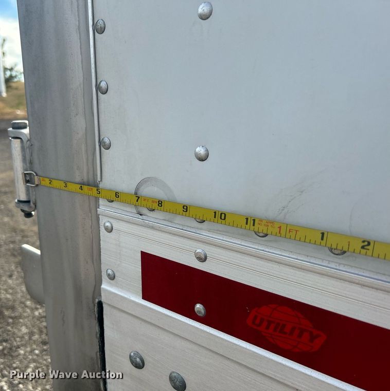 image for item OM9202 2013 Utility Trailer MFG VS2DX  dry van trailer