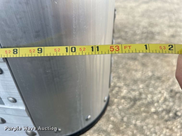 image for item OM9202 2013 Utility Trailer MFG VS2DX  dry van trailer