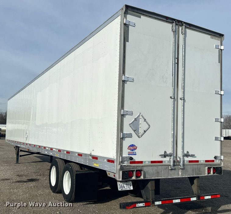 image for item OM9204 2015 Utility Trailer MFG VS2DX  dry van trailer