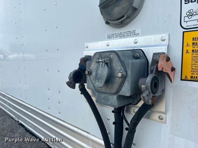 image for item OM9204 2015 Utility Trailer MFG VS2DX  dry van trailer