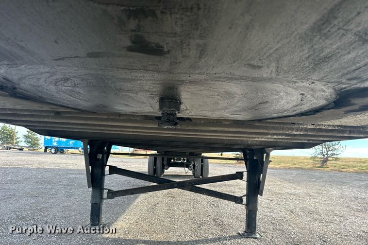 image for item OM9204 2015 Utility Trailer MFG VS2DX  dry van trailer