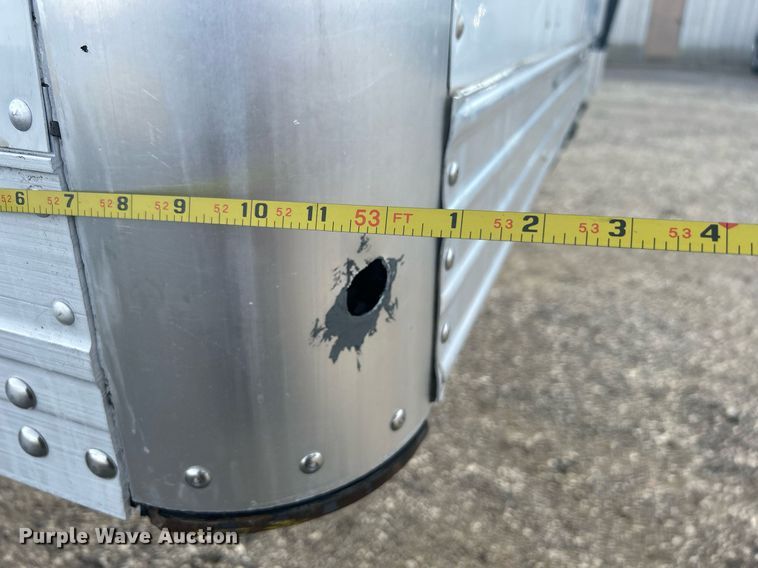 image for item OM9204 2015 Utility Trailer MFG VS2DX  dry van trailer