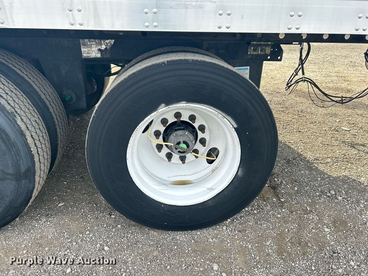 image for item OM9204 2015 Utility Trailer MFG VS2DX  dry van trailer