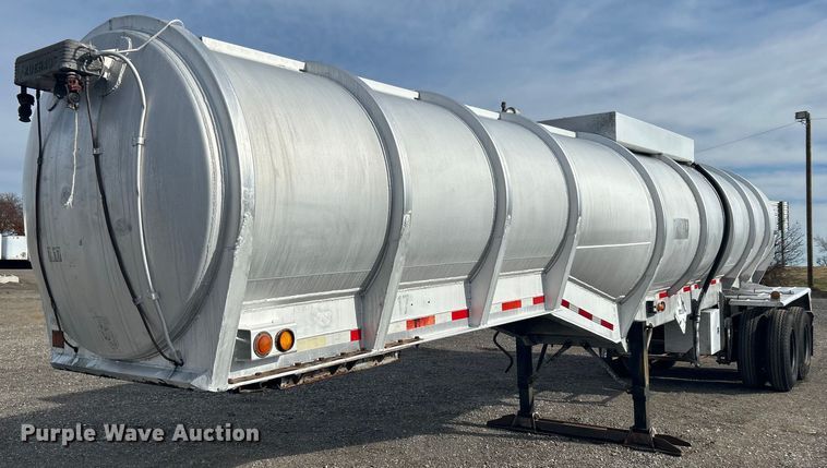 image for item OM9206 1968 Fruehauf TAOF2RDF  tank trailer