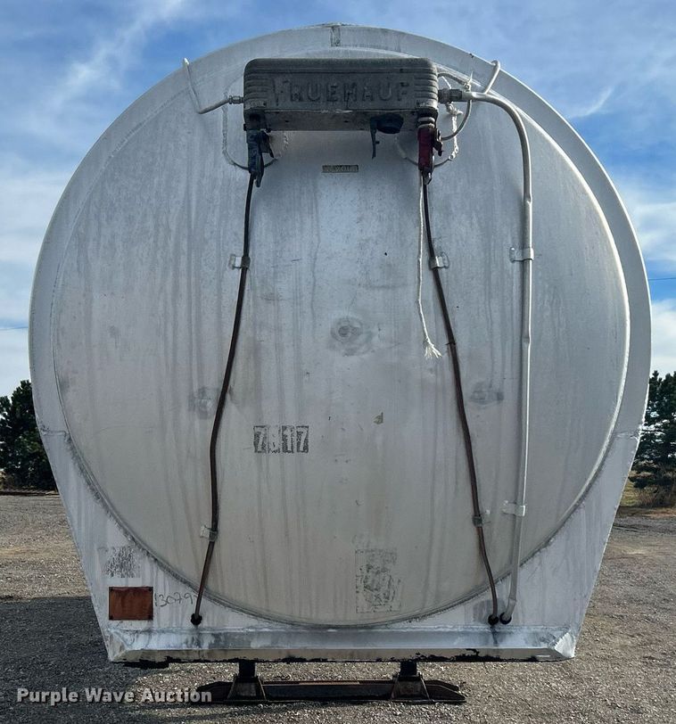 image for item OM9206 1968 Fruehauf TAOF2RDF  tank trailer