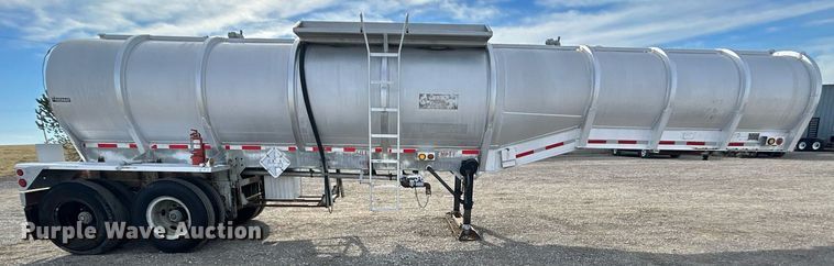 image for item OM9206 1968 Fruehauf TAOF2RDF  tank trailer