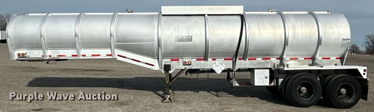 image for item OM9206 1968 Fruehauf TAOF2RDF  tank trailer