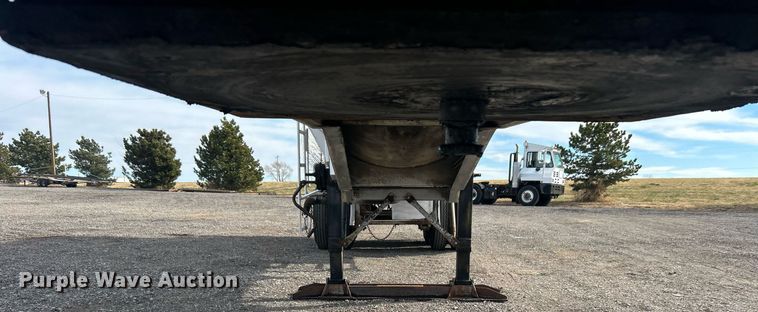 image for item OM9206 1968 Fruehauf TAOF2RDF  tank trailer