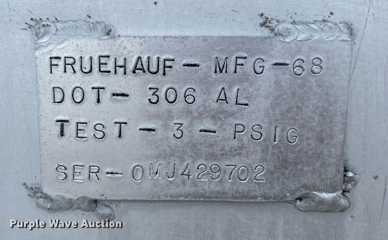 image for item OM9206 1968 Fruehauf TAOF2RDF  tank trailer