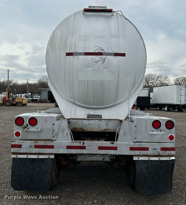 image for item OM9237 1968 Fruehauf TAOF2RDF  tank trailer