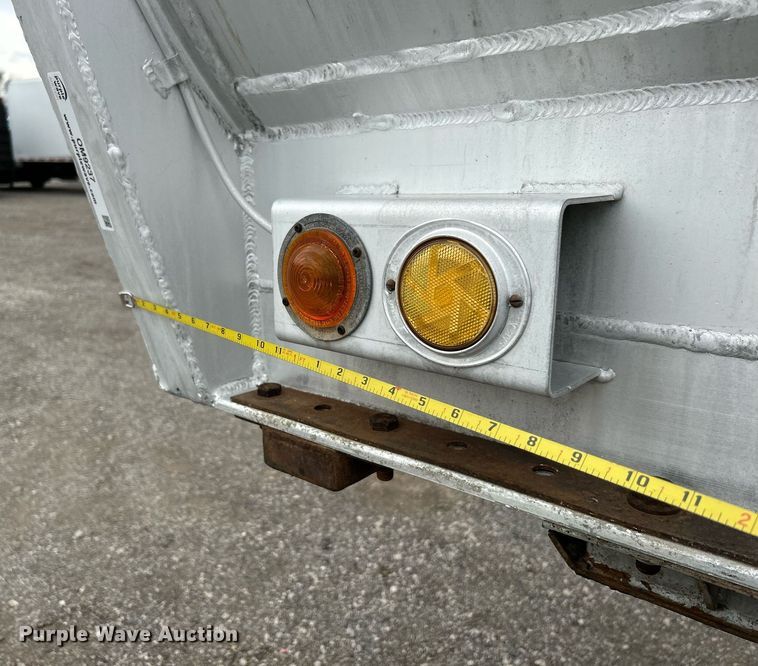 image for item OM9237 1968 Fruehauf TAOF2RDF  tank trailer