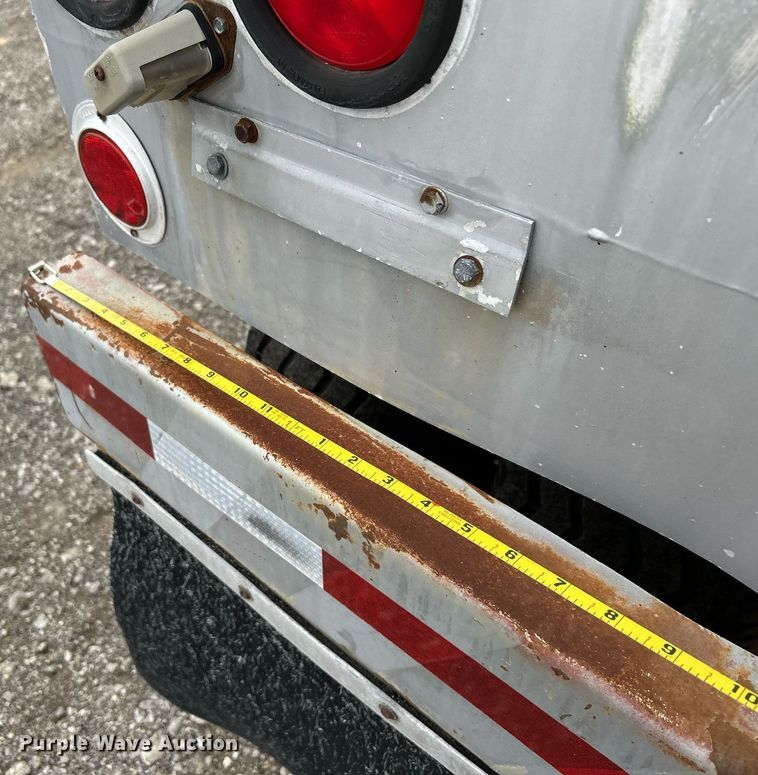 image for item OM9237 1968 Fruehauf TAOF2RDF  tank trailer