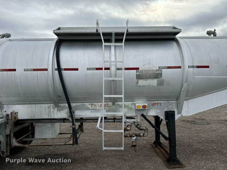 image for item OM9237 1968 Fruehauf TAOF2RDF  tank trailer