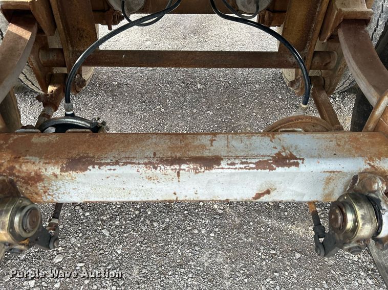 image for item OM9237 1968 Fruehauf TAOF2RDF  tank trailer