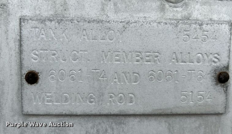 image for item OM9237 1968 Fruehauf TAOF2RDF  tank trailer