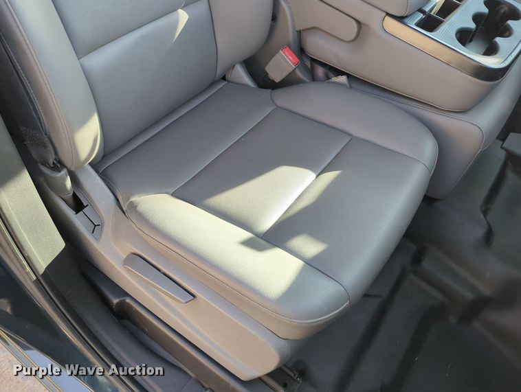 image for item DN3781 2017 Chevrolet Silverado 1500 Double Cab pickup truck