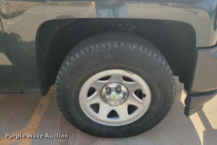 image for item DN3781 2017 Chevrolet Silverado 1500 Double Cab pickup truck