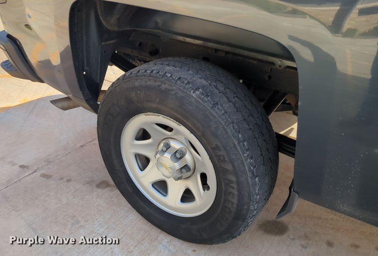 image for item DN3781 2017 Chevrolet Silverado 1500 Double Cab pickup truck