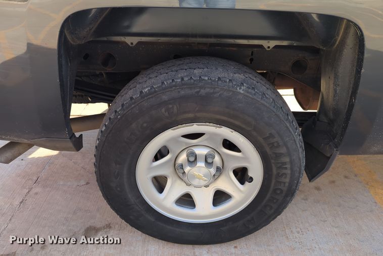 image for item DN3781 2017 Chevrolet Silverado 1500 Double Cab pickup truck