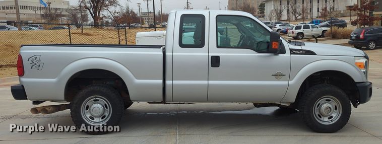 image for item DN3783 2012 Ford F250 Super Duty XL SuperCab pickup truck