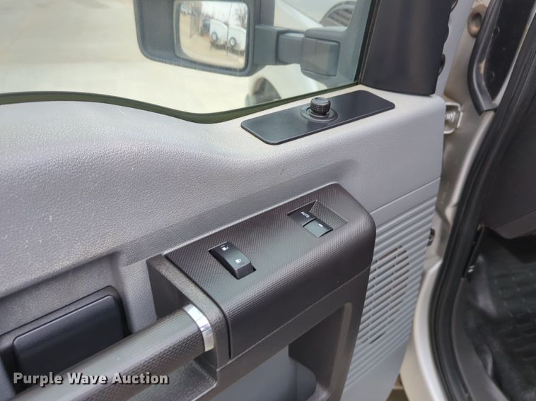 image for item DN3783 2012 Ford F250 Super Duty XL SuperCab pickup truck