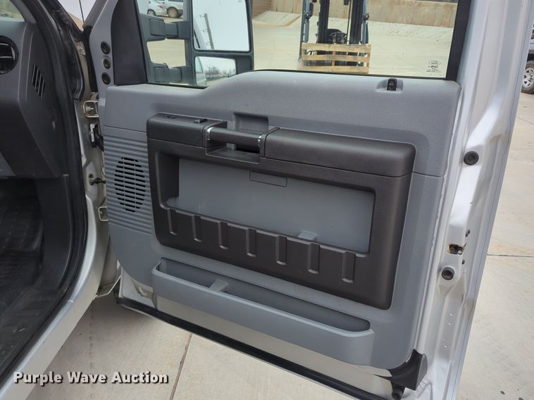 image for item DN3783 2012 Ford F250 Super Duty XL SuperCab pickup truck