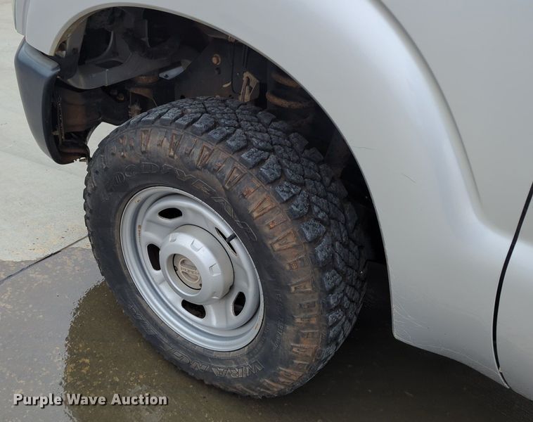 image for item DN3783 2012 Ford F250 Super Duty XL SuperCab pickup truck